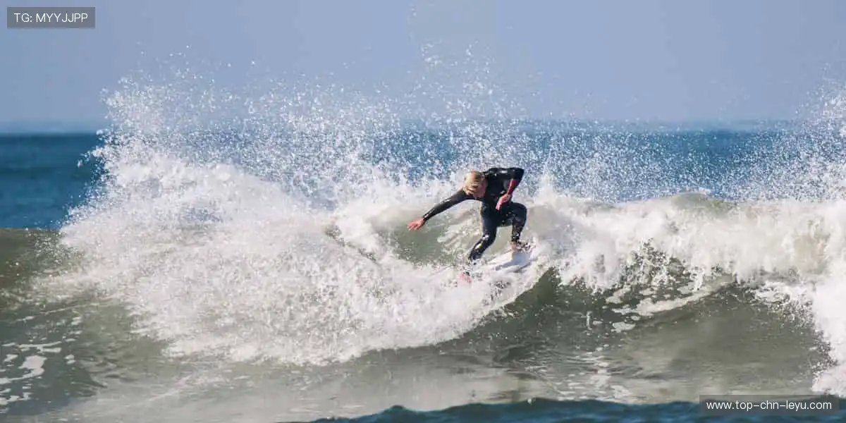 球迷专属装备库,限量潮品一键收藏!🎁